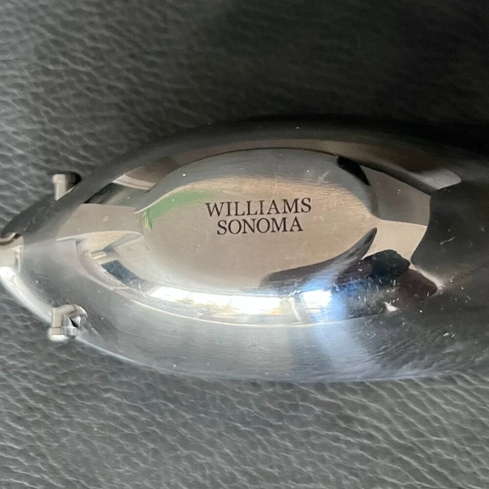 Williams Sonoma Stainless Steel Citrus Juicer Wedge Hand Press NWOT